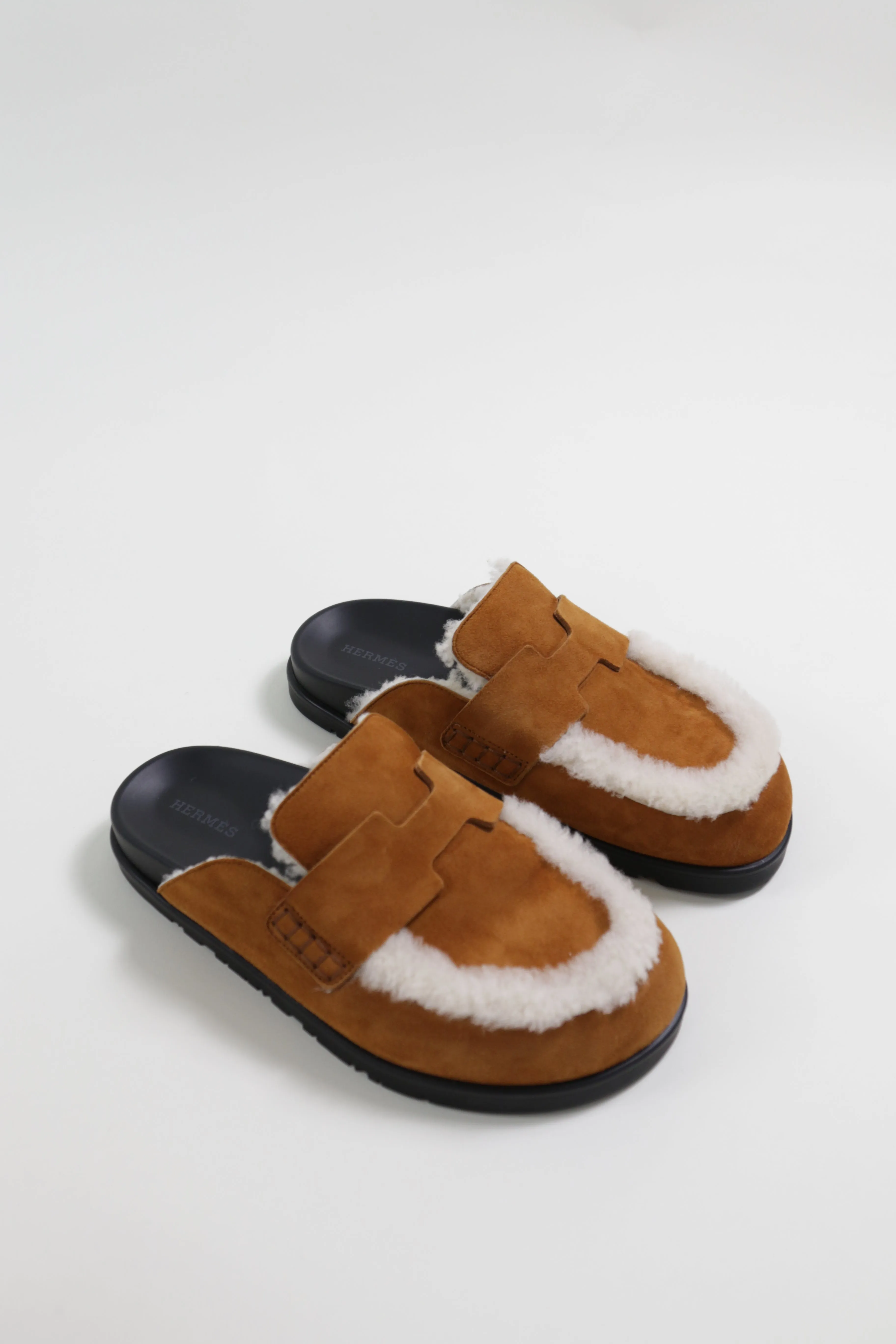 Hermès Natural Shearling Suede Ecru Go Mules