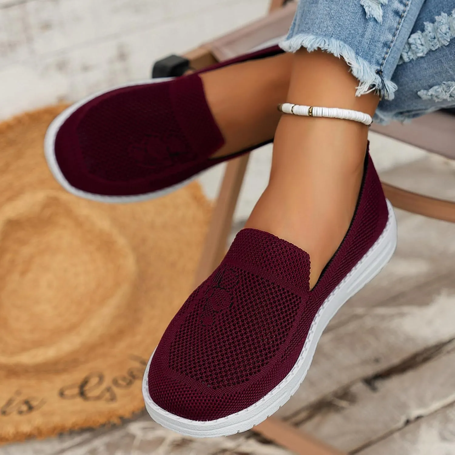 Ladies Fashion Breathable Mesh Printed Flat Bottomed Casual Sports Shoes Women's Street Cleats Friends Sneaker