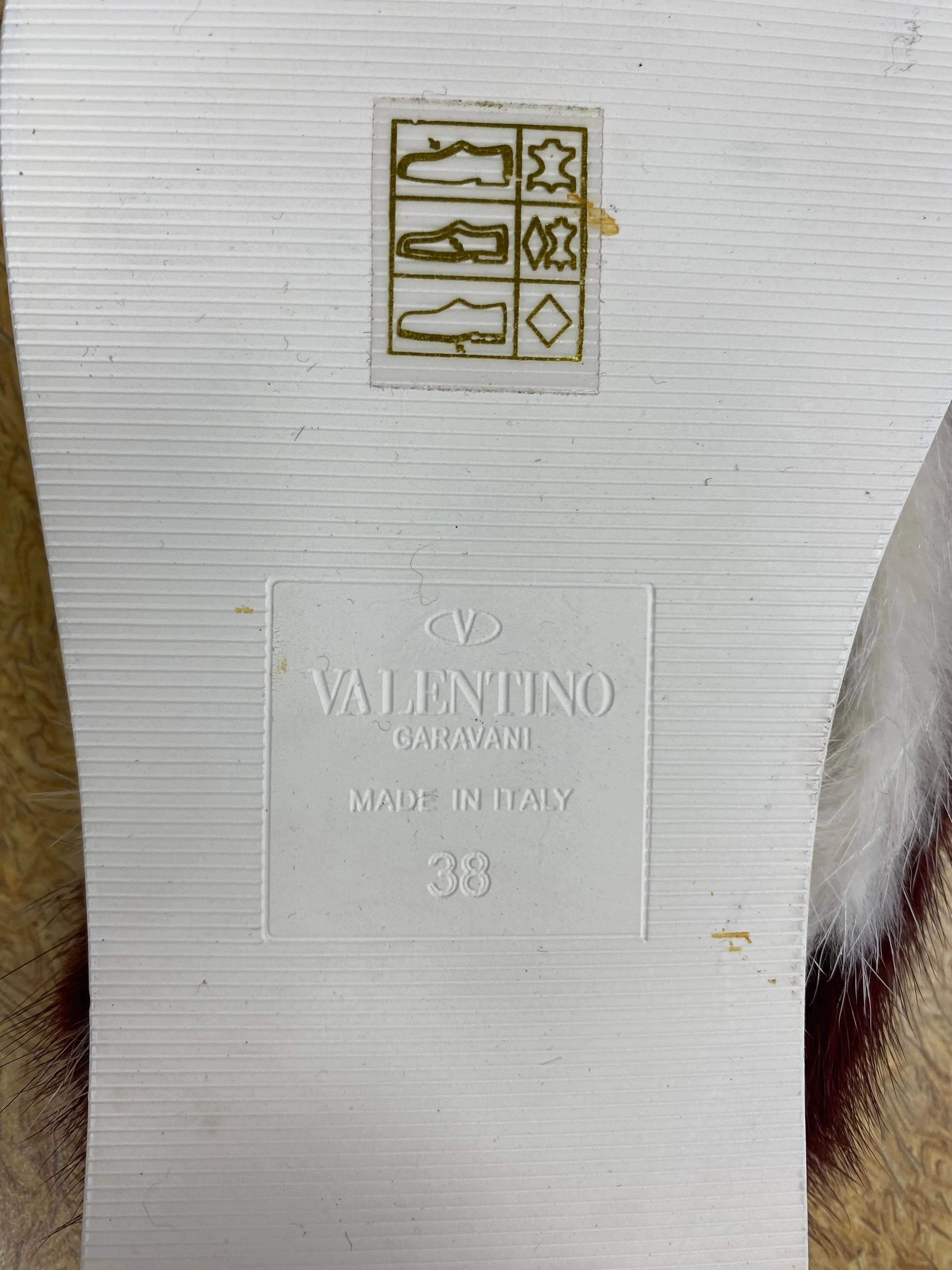 Sandals Flip Flops By Valentino In White, Size: 7.5