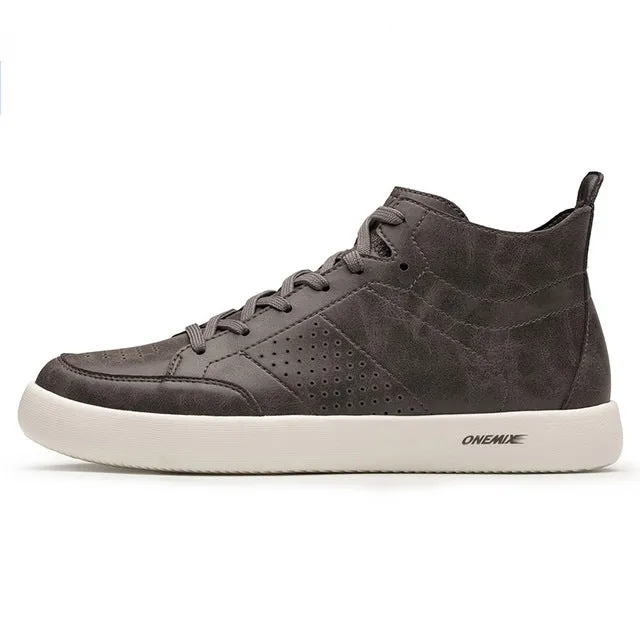Skateboarding shoes light cool sneakers soft micro fiber leather upper elastic outsole men shoes